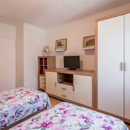 Modern Near The And Center Of Apartamento